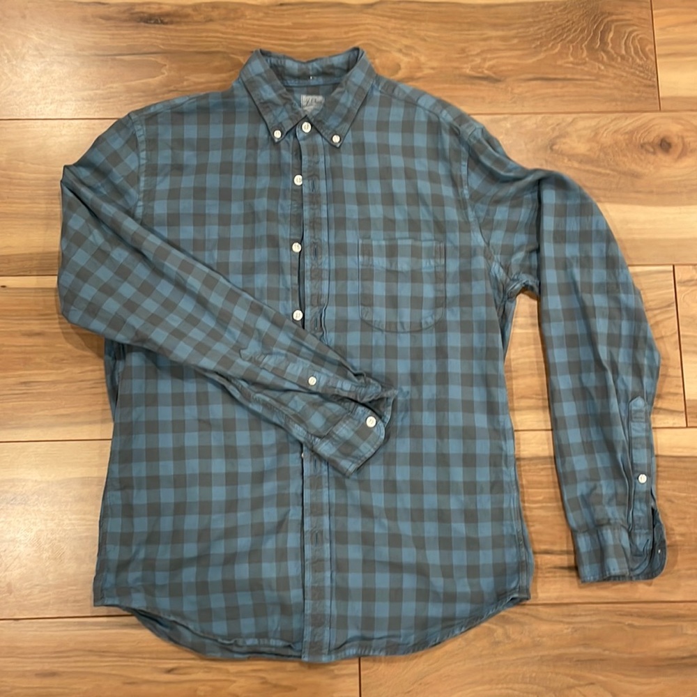 Blue plaid button up Oxford